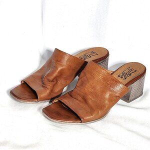 Miz Mooz Silvie caramel leather open toe block heel mules size 38